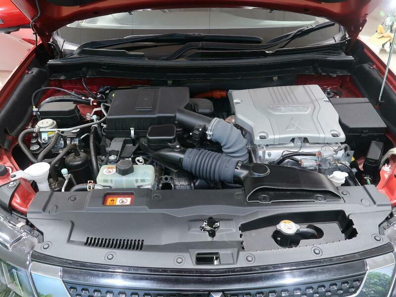 OUTLANDER PHEV