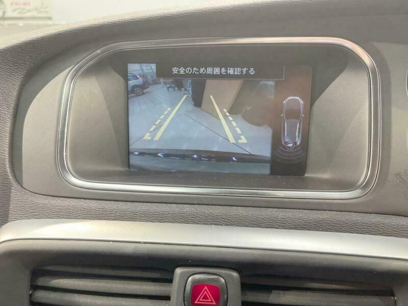 V40