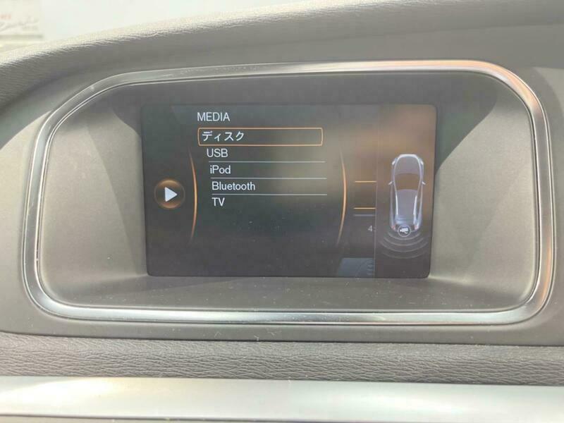 V40