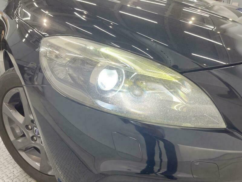 V40