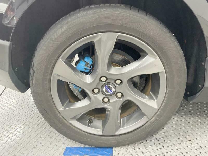 V40