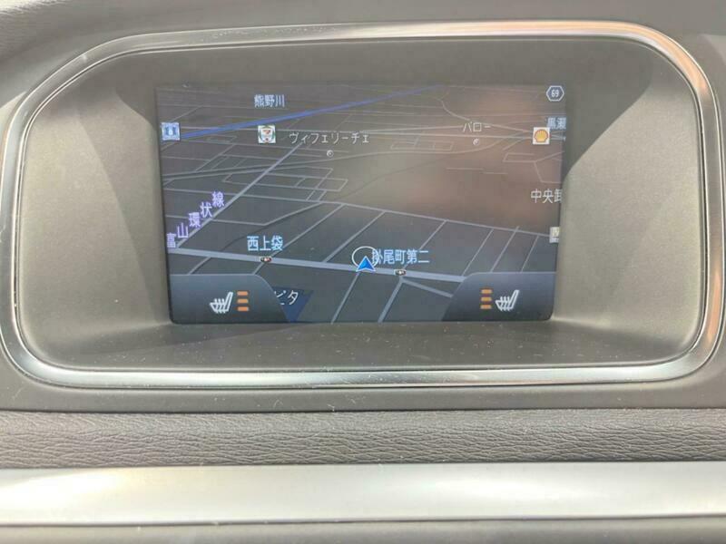 V40