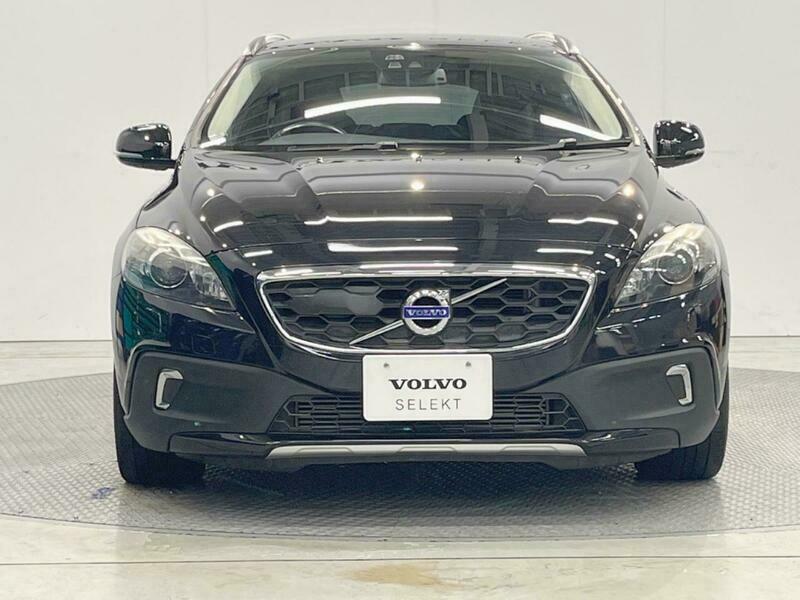 V40