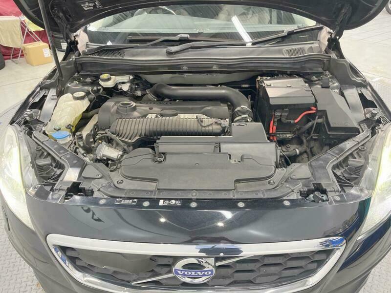 V40