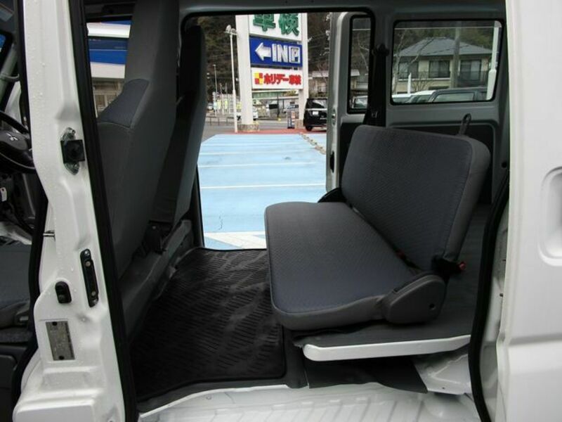 MINICAB VAN