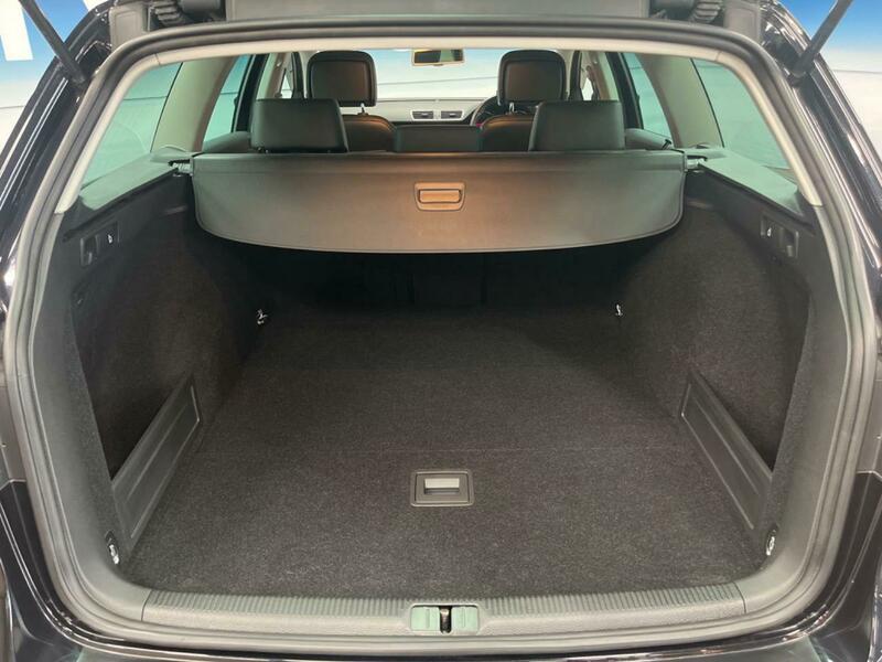PASSAT VARIANT
