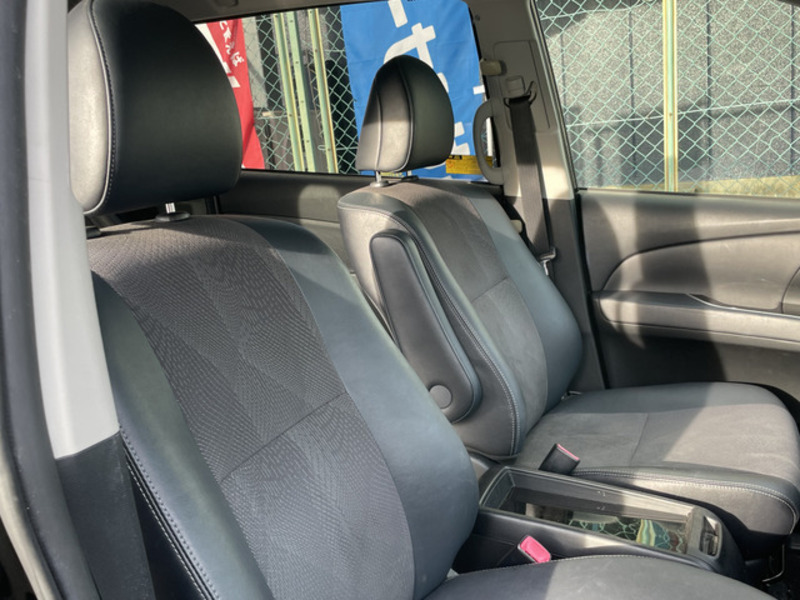 Estima isofix sale