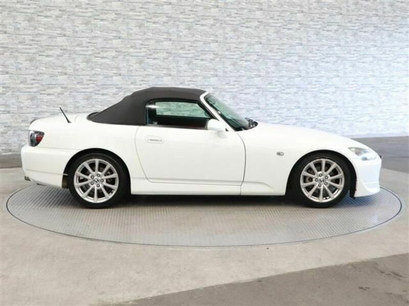 S2000
