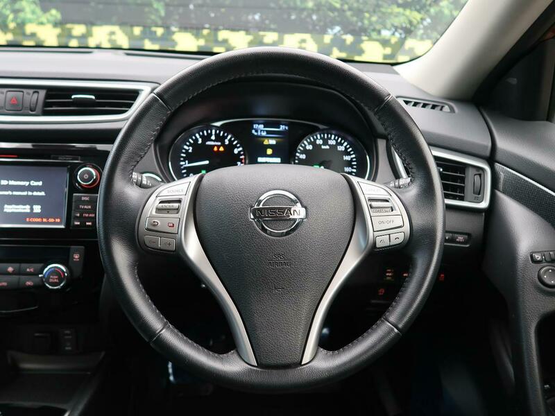 X-TRAIL