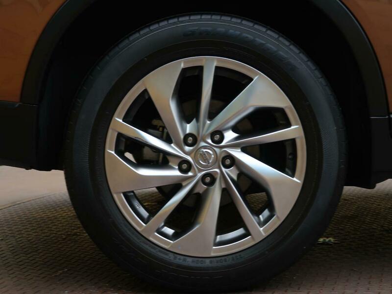 X-TRAIL