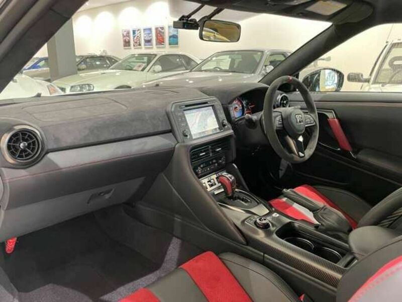 GT-R