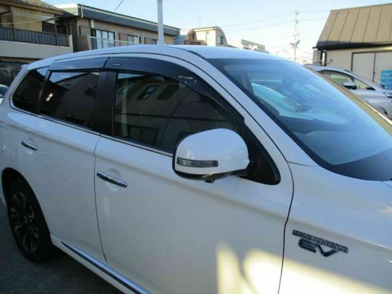 OUTLANDER PHEV
