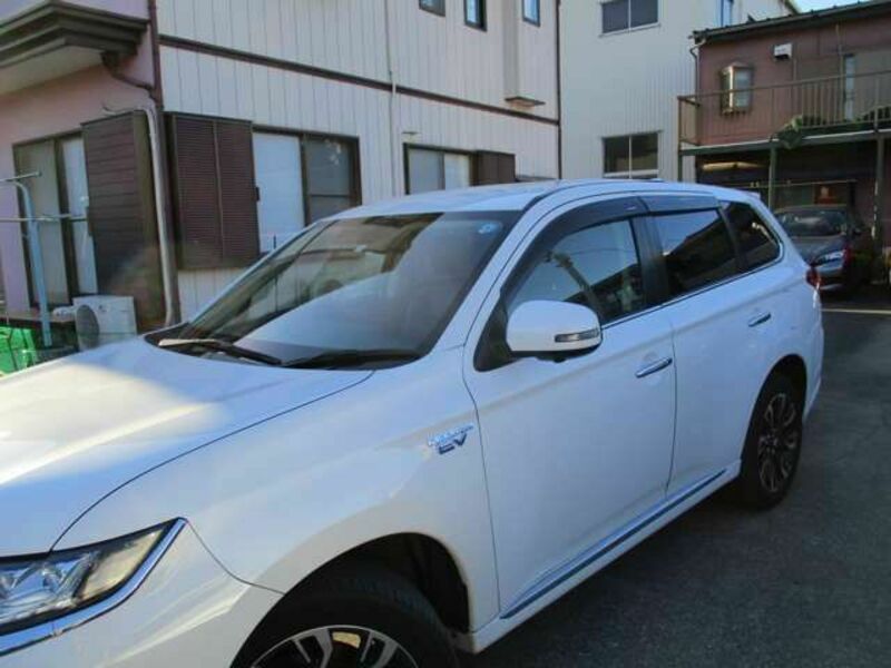 OUTLANDER PHEV