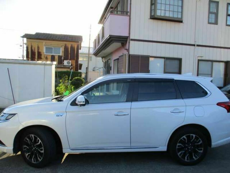 OUTLANDER PHEV