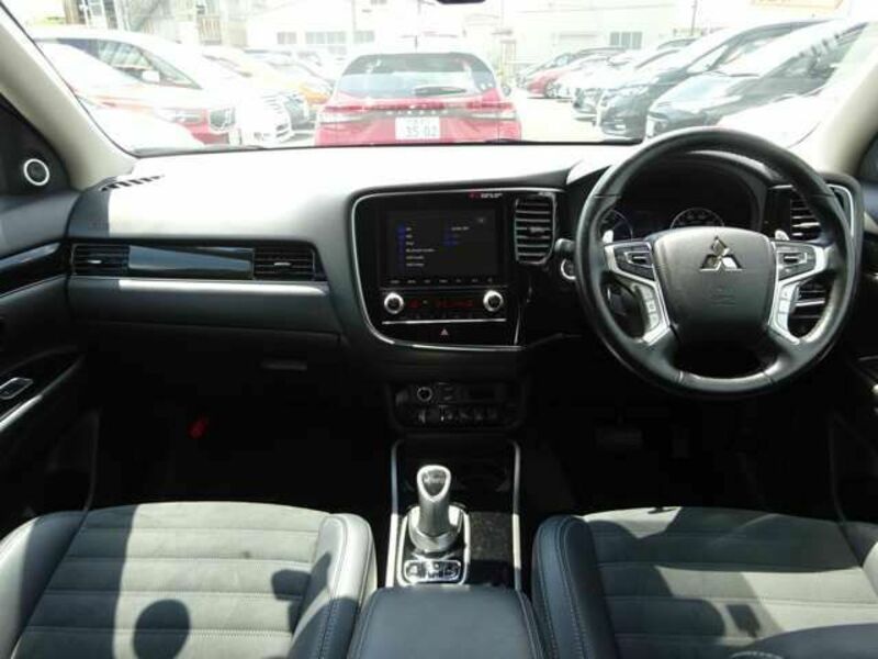 OUTLANDER PHEV
