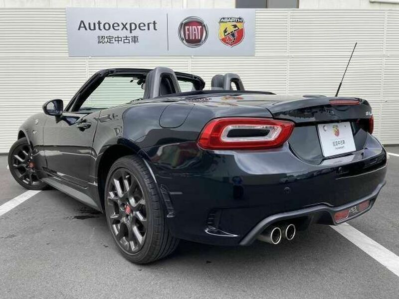 ABARTH 124 SPIDER