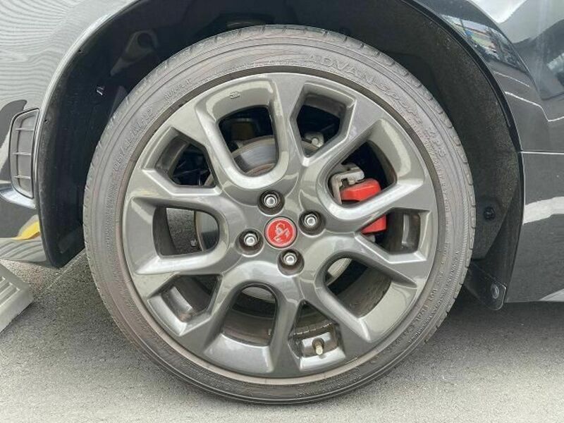 ABARTH 124 SPIDER