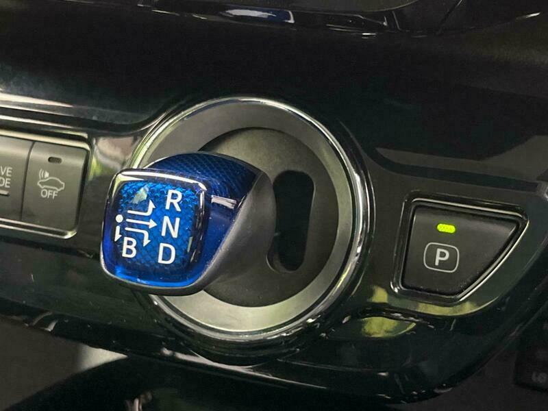 PRIUS PHV