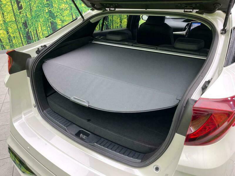 PRIUS PHV