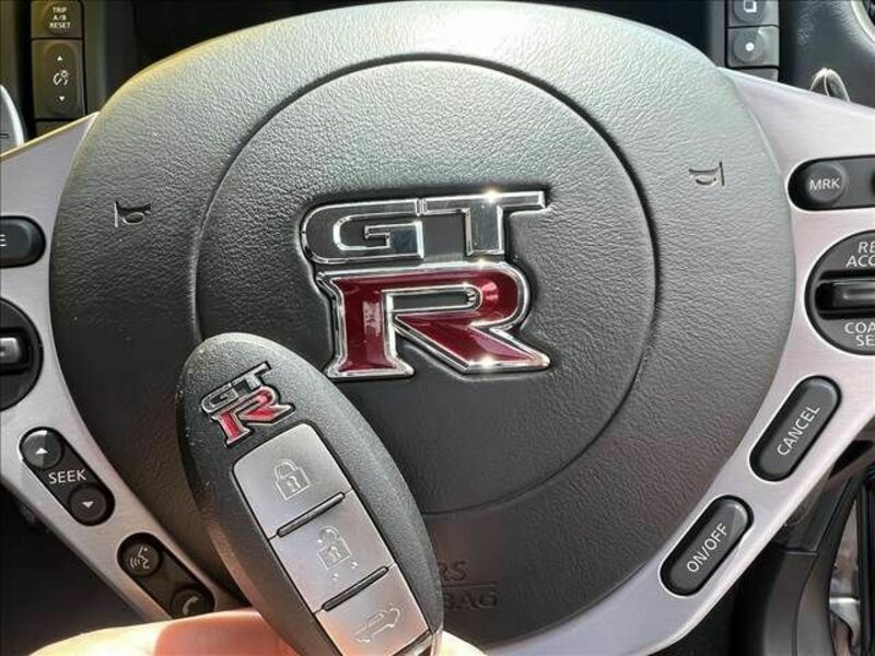 GT-R-3