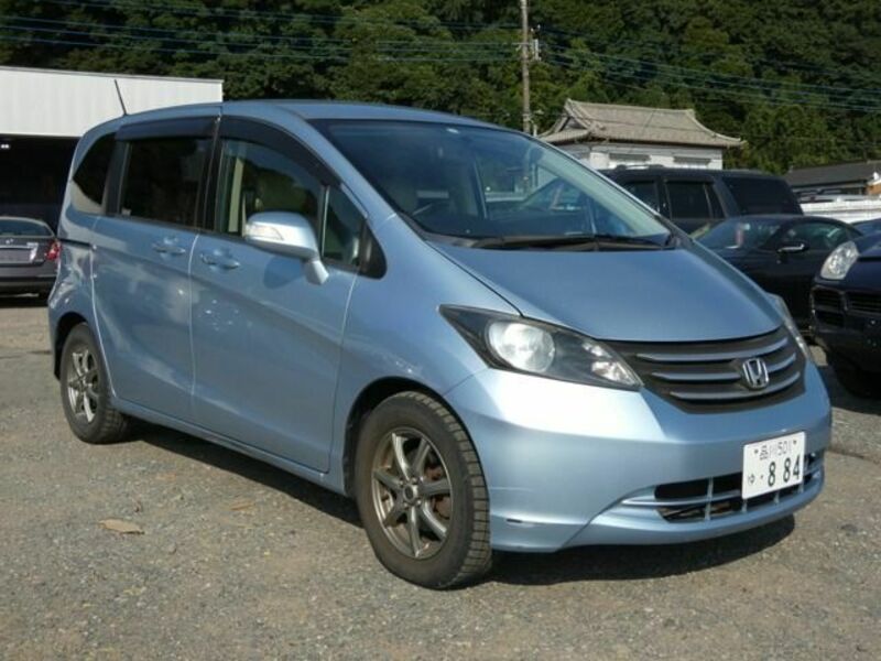 HONDA　FREED