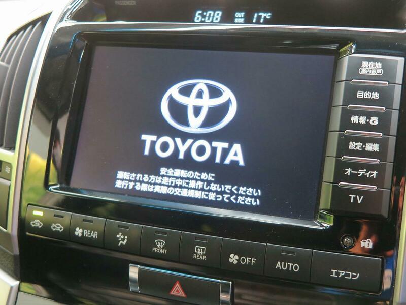 LAND CRUISER