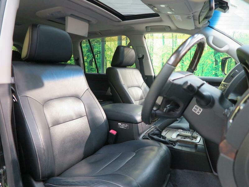LAND CRUISER