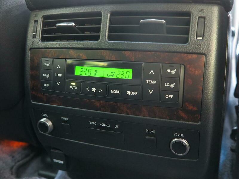 LAND CRUISER