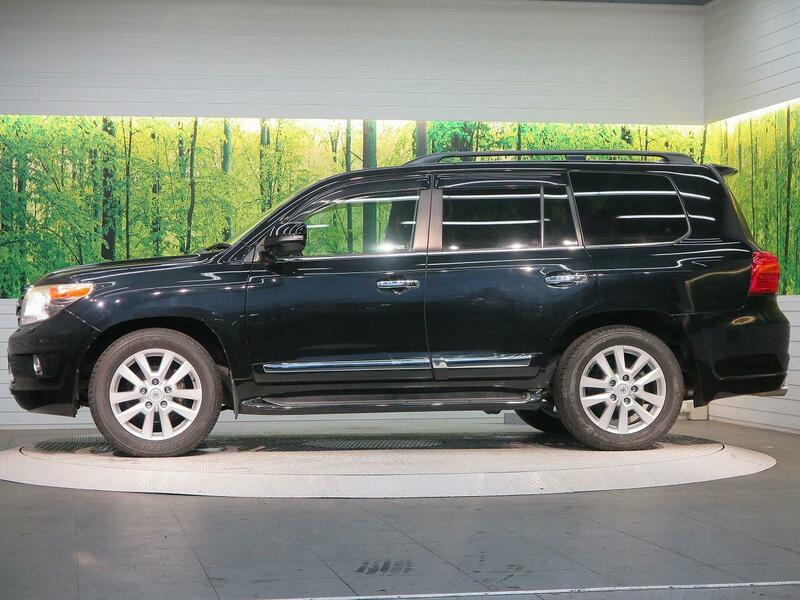 LAND CRUISER