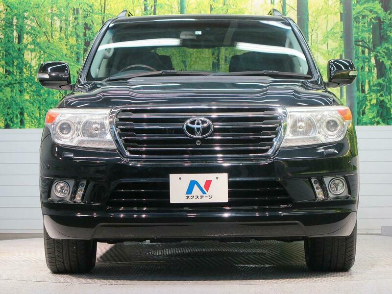 LAND CRUISER