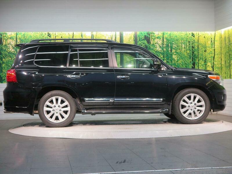 LAND CRUISER