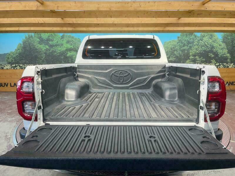 HILUX