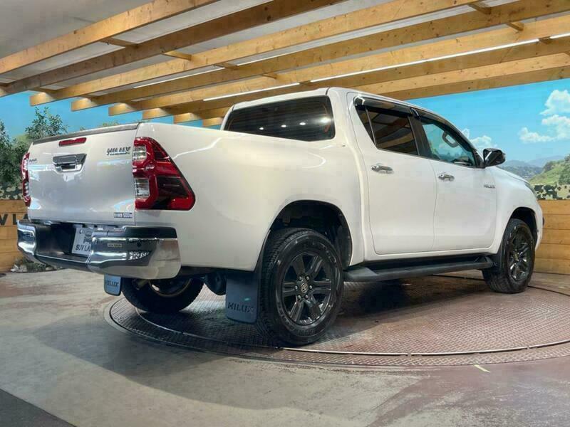 HILUX