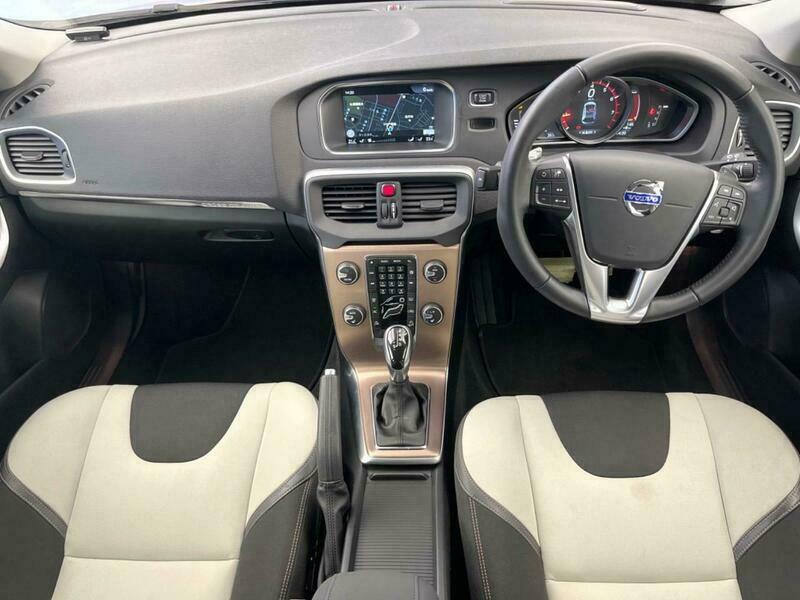 V40