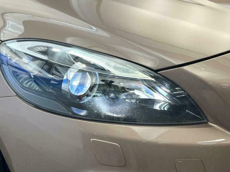 V40