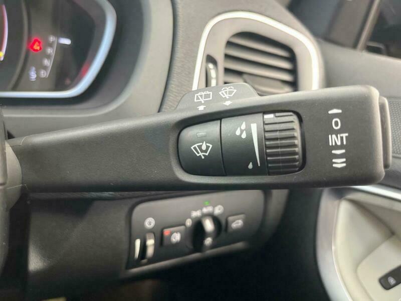 V40