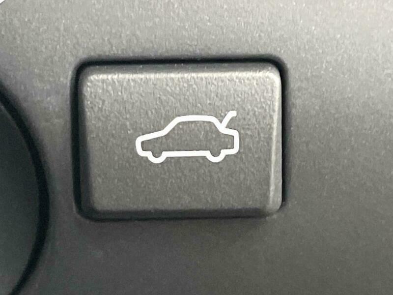 V40
