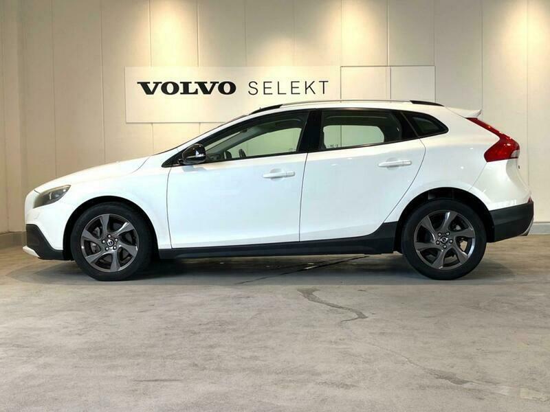 V40