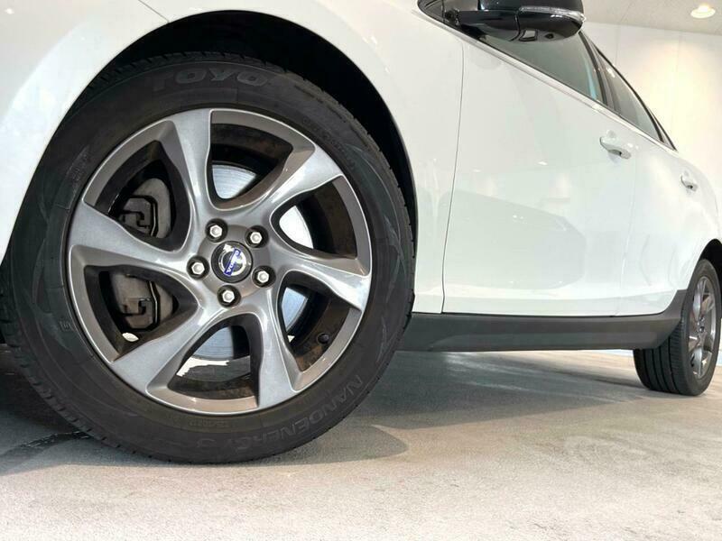 V40