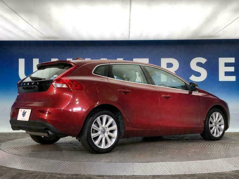 V40