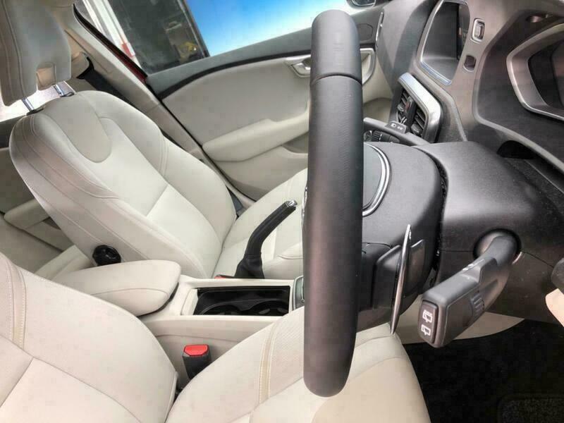 V40