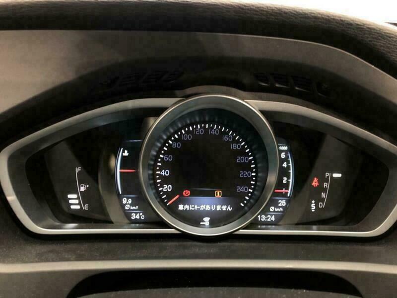 V40