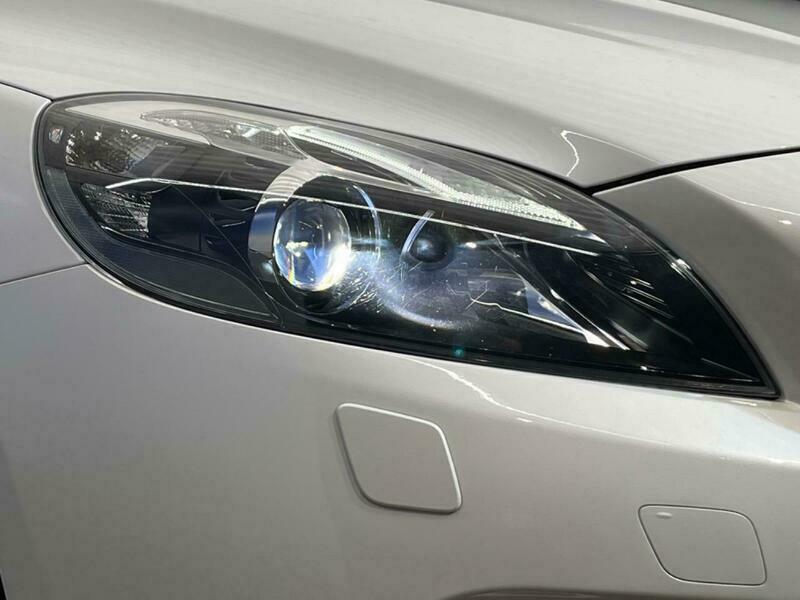 V40