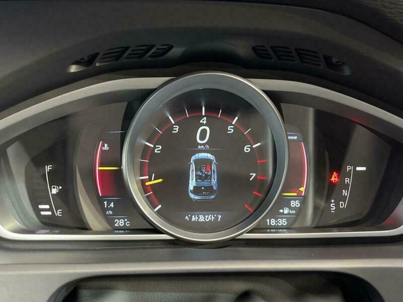 V40