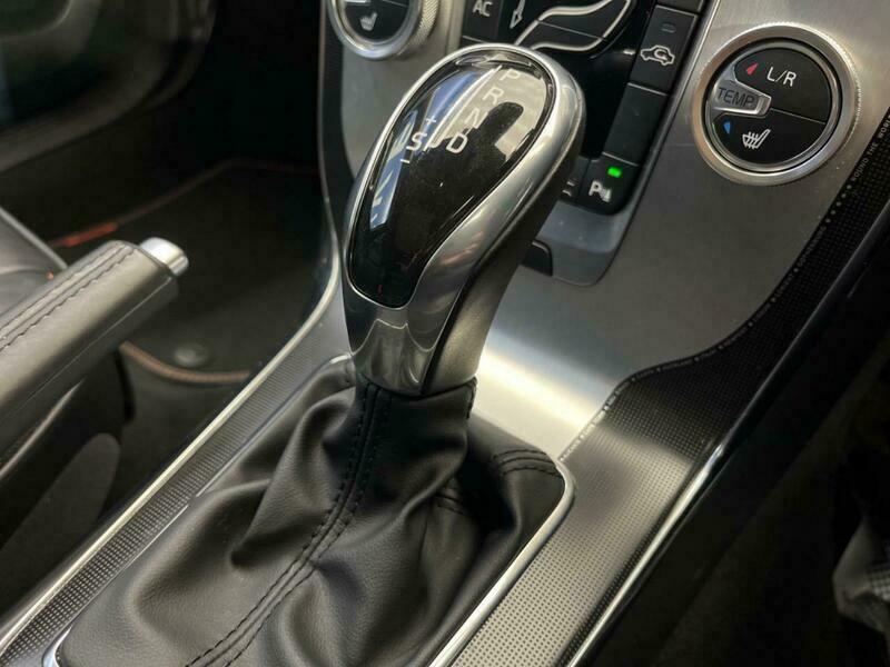 V40