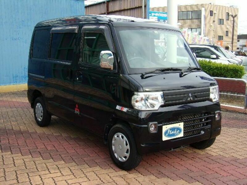 MINICAB VAN