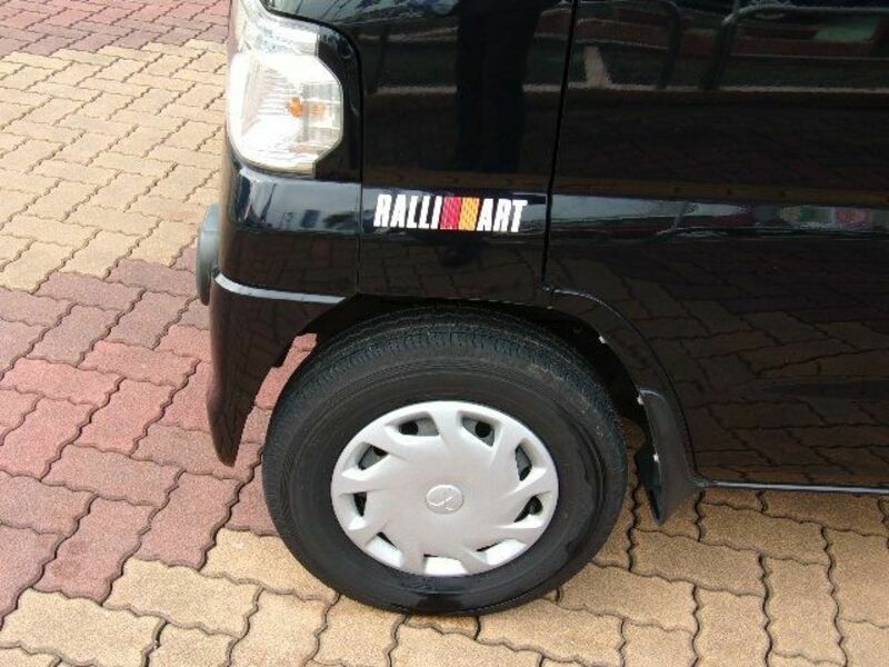 MINICAB VAN