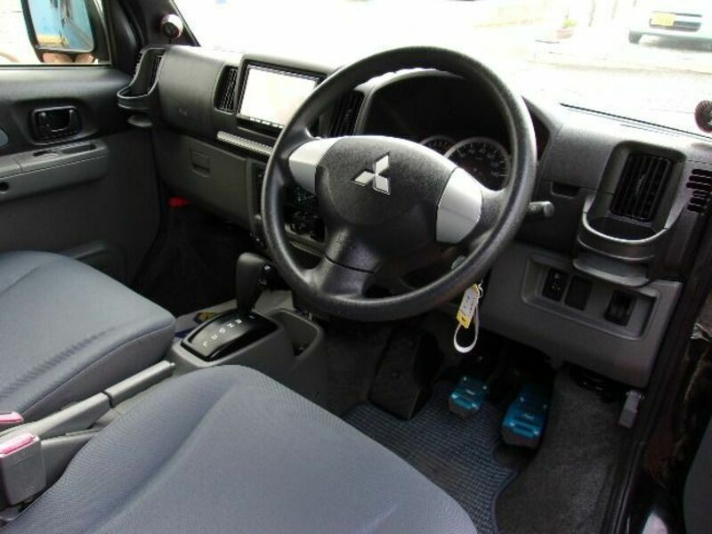 MINICAB VAN