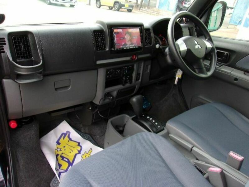 MINICAB VAN