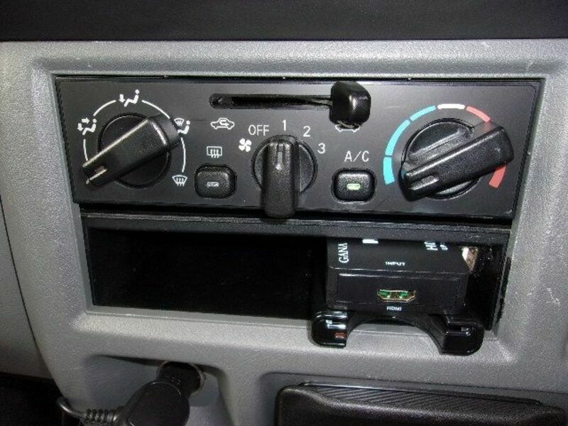 MINICAB VAN